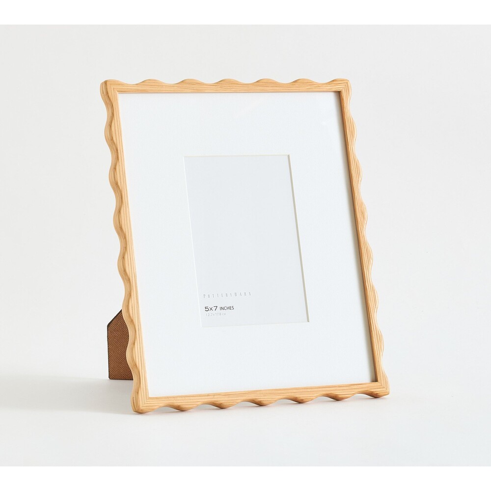 Pottery Barn Scalloped Wood Frame - 5x7